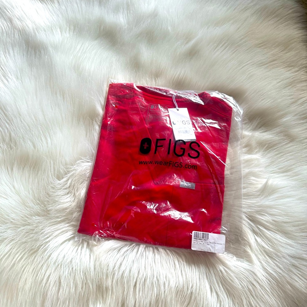 Figs New RED Catarina. Small.